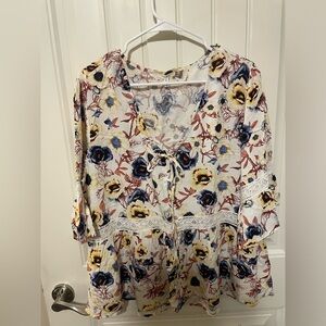Maurice’s- Floral blouse